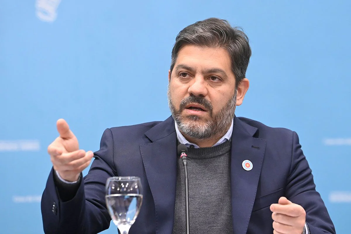 web-foto-conferencia-kicillof-bianco-sileoni-2-provincia